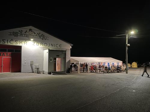 Mutěnínská pouť - pátek 23.8. 2024 kapela "SVOR".