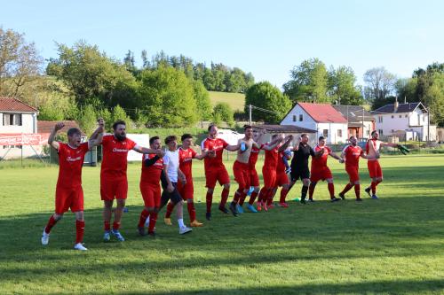 Sobota 10.5. 2025 od 17.00 hod. TJ Sokol Mutěnín : FK Miřkov - 3 : 2