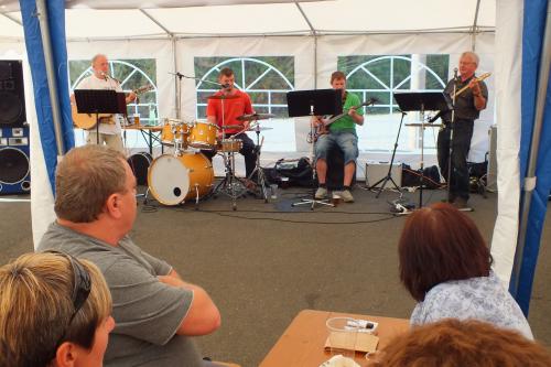 Mutěnínská pouť neděle - Dolejšáci